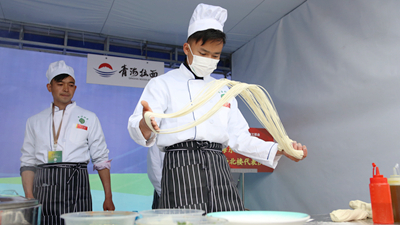 拉面技藝哪家強(qiáng)？來(lái)看青?；〉倪@場(chǎng)比拼！